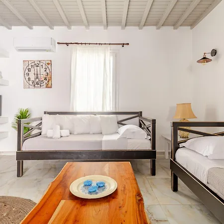 Elenitas House In *