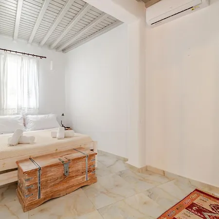 Elenitas House In アパート オルノス